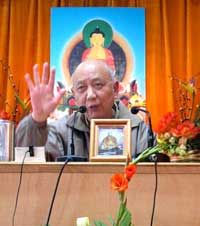 福鼎佛协文教部庆祝普贤菩萨圣诞2004年4月10日(农历闰二月二十一)